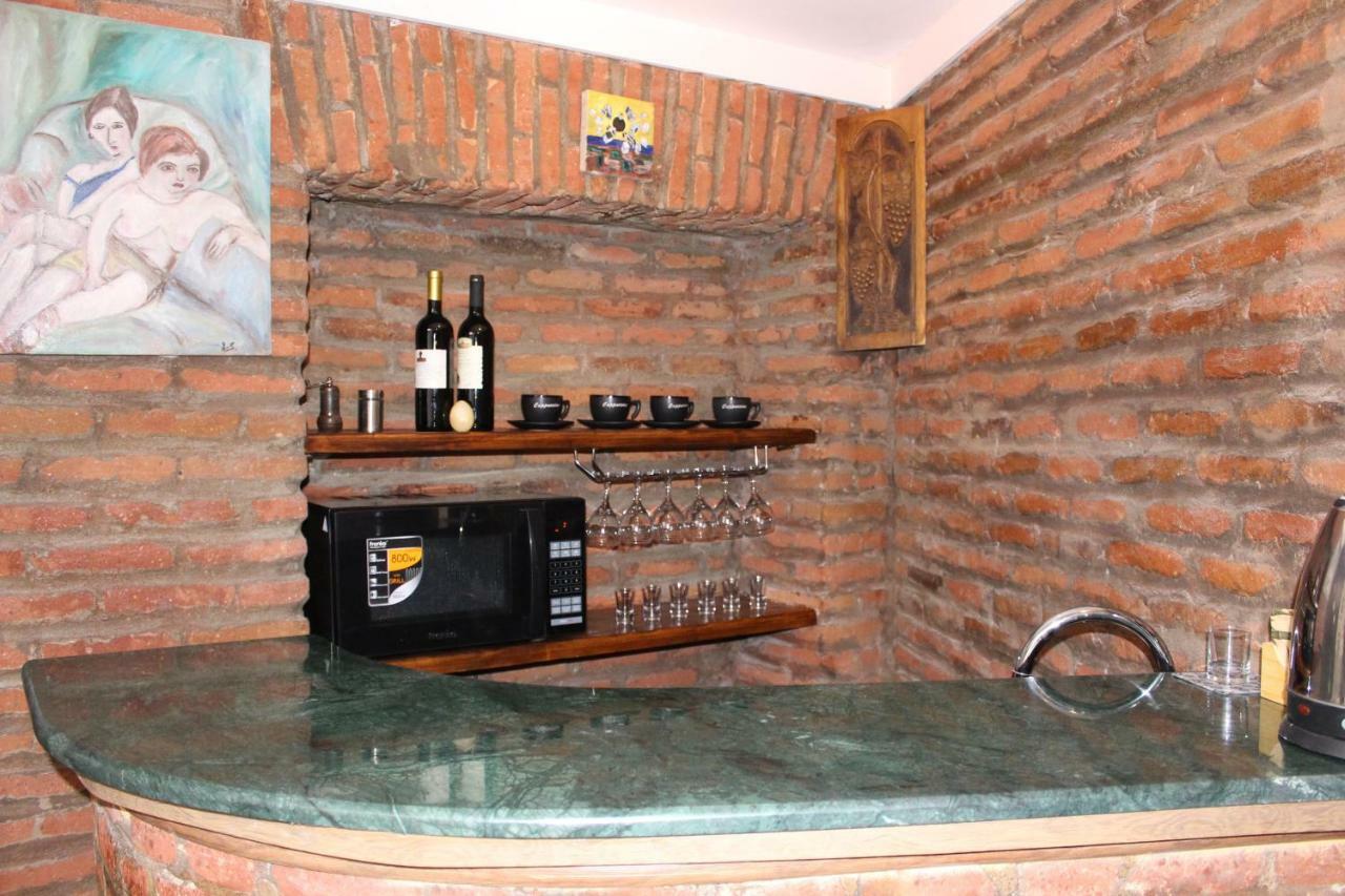 Lui Lui Apartamento Tbilisi Exterior foto