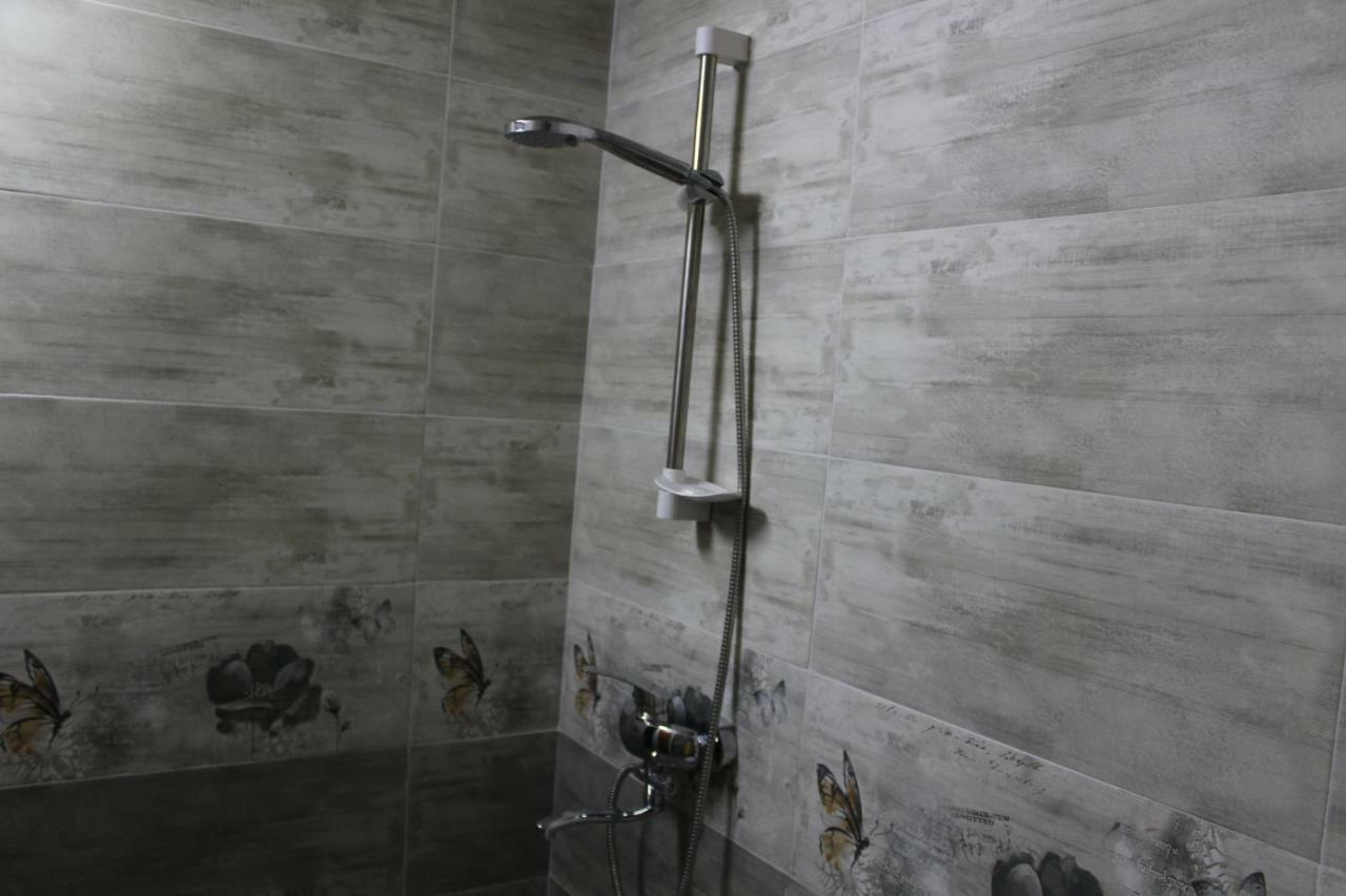 Lui Lui Apartamento Tbilisi Exterior foto