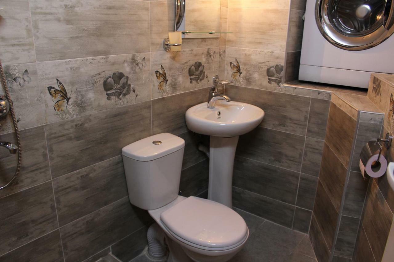 Lui Lui Apartamento Tbilisi Exterior foto