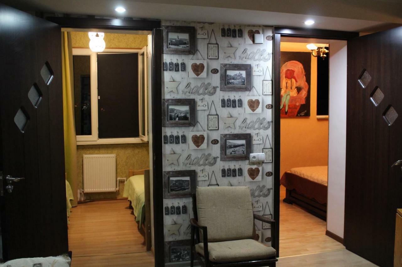 Lui Lui Apartamento Tbilisi Exterior foto