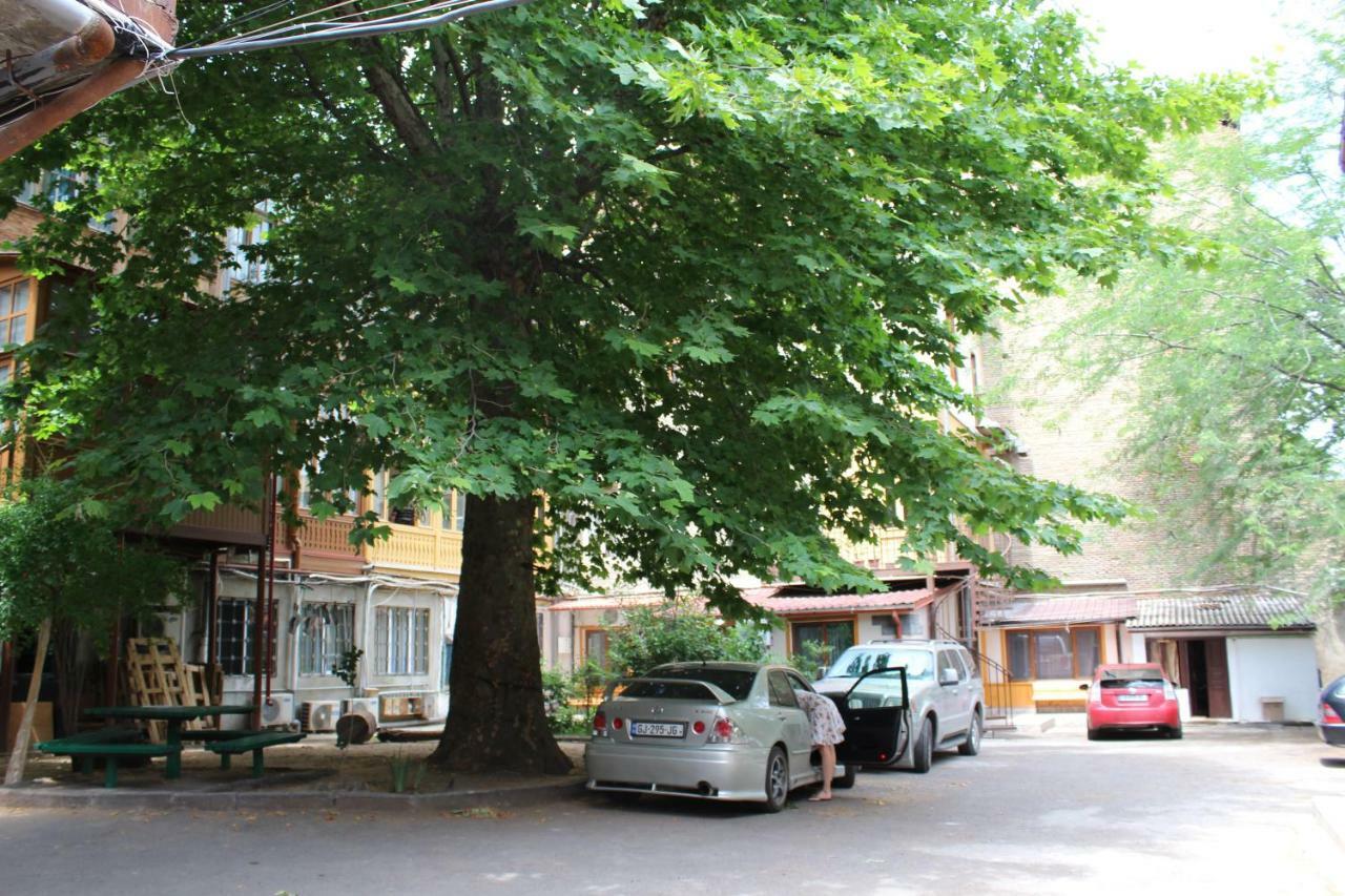 Lui Lui Apartamento Tbilisi Exterior foto